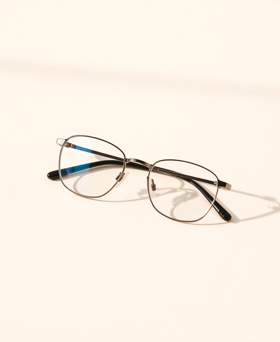 Eyeglasses